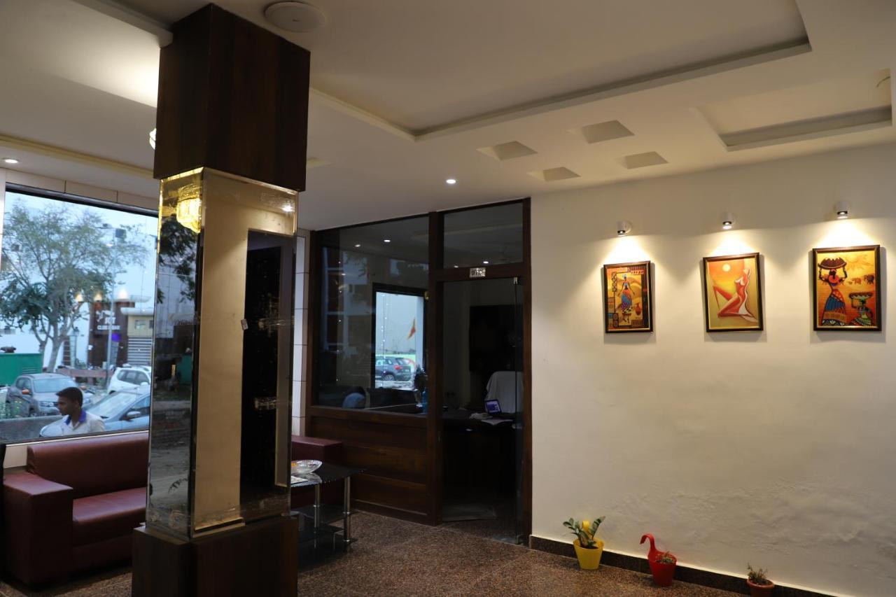Hotel Dream Comfort 阿格拉 外观 照片