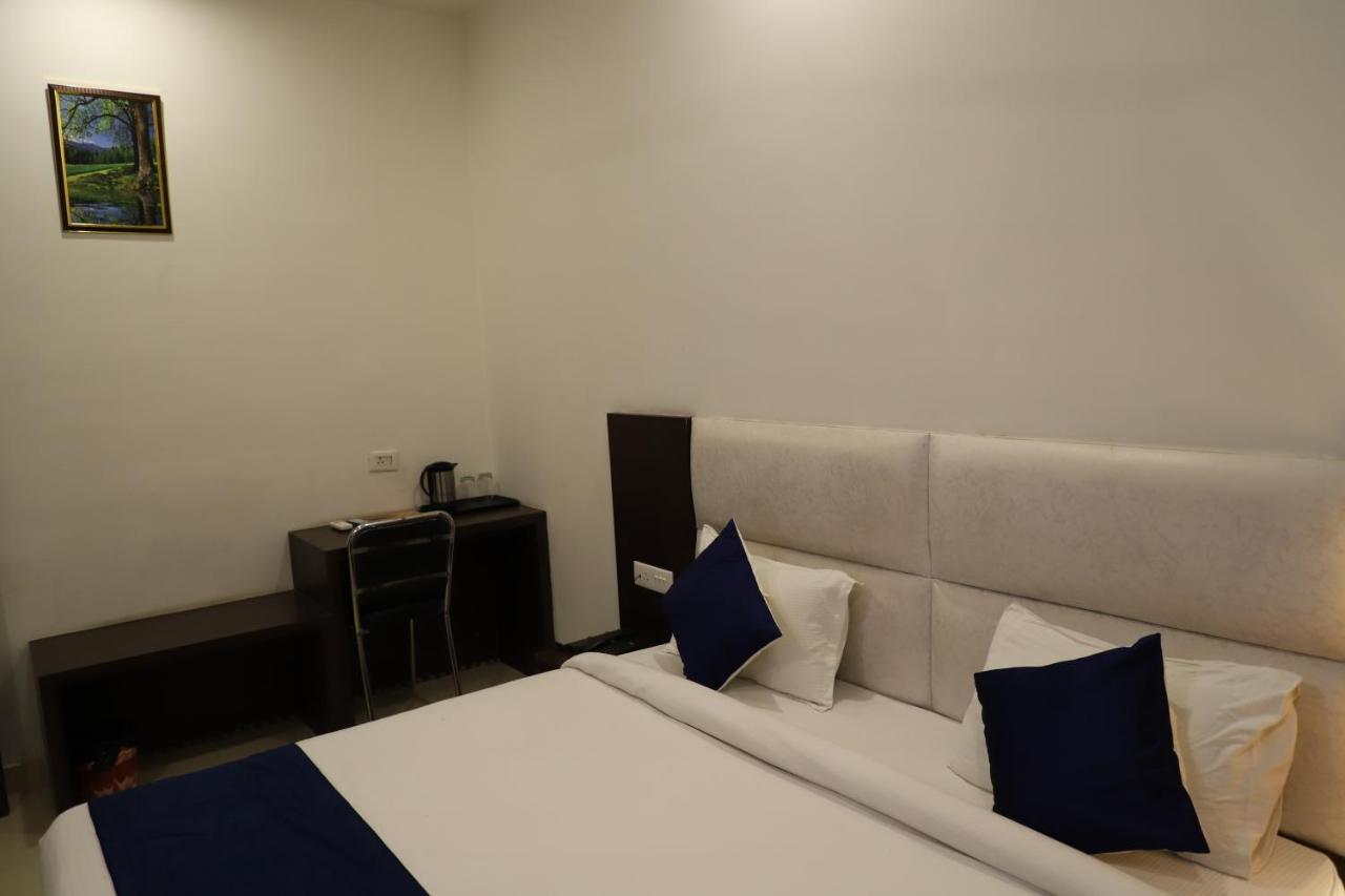 Hotel Dream Comfort 阿格拉 外观 照片